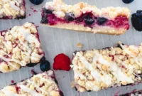 Sweet Berry Crumble Bars
