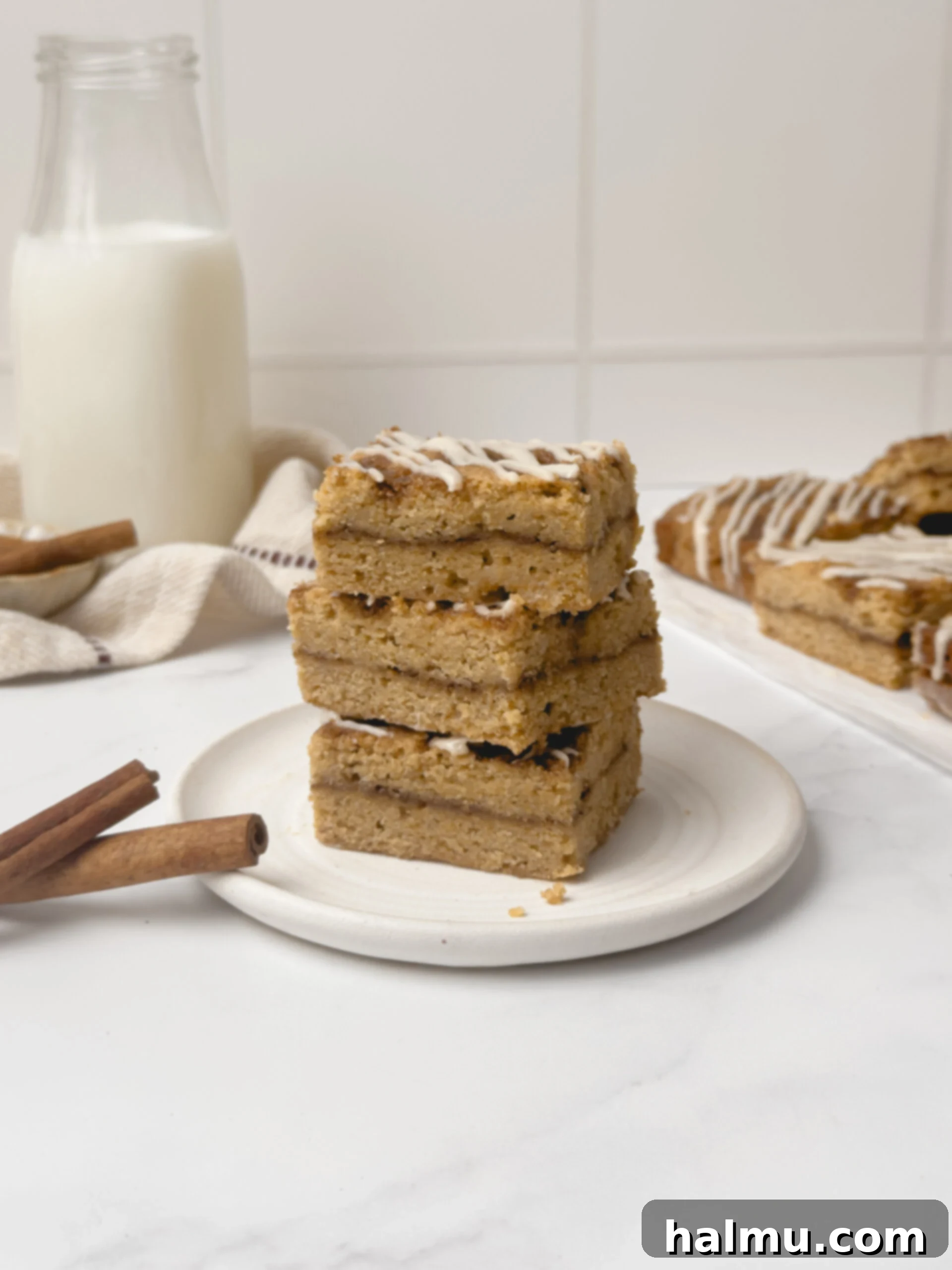 Sweet Cinnamon Swirl Blondies 7 Close-up of a single Cinnamon Roll Blondie