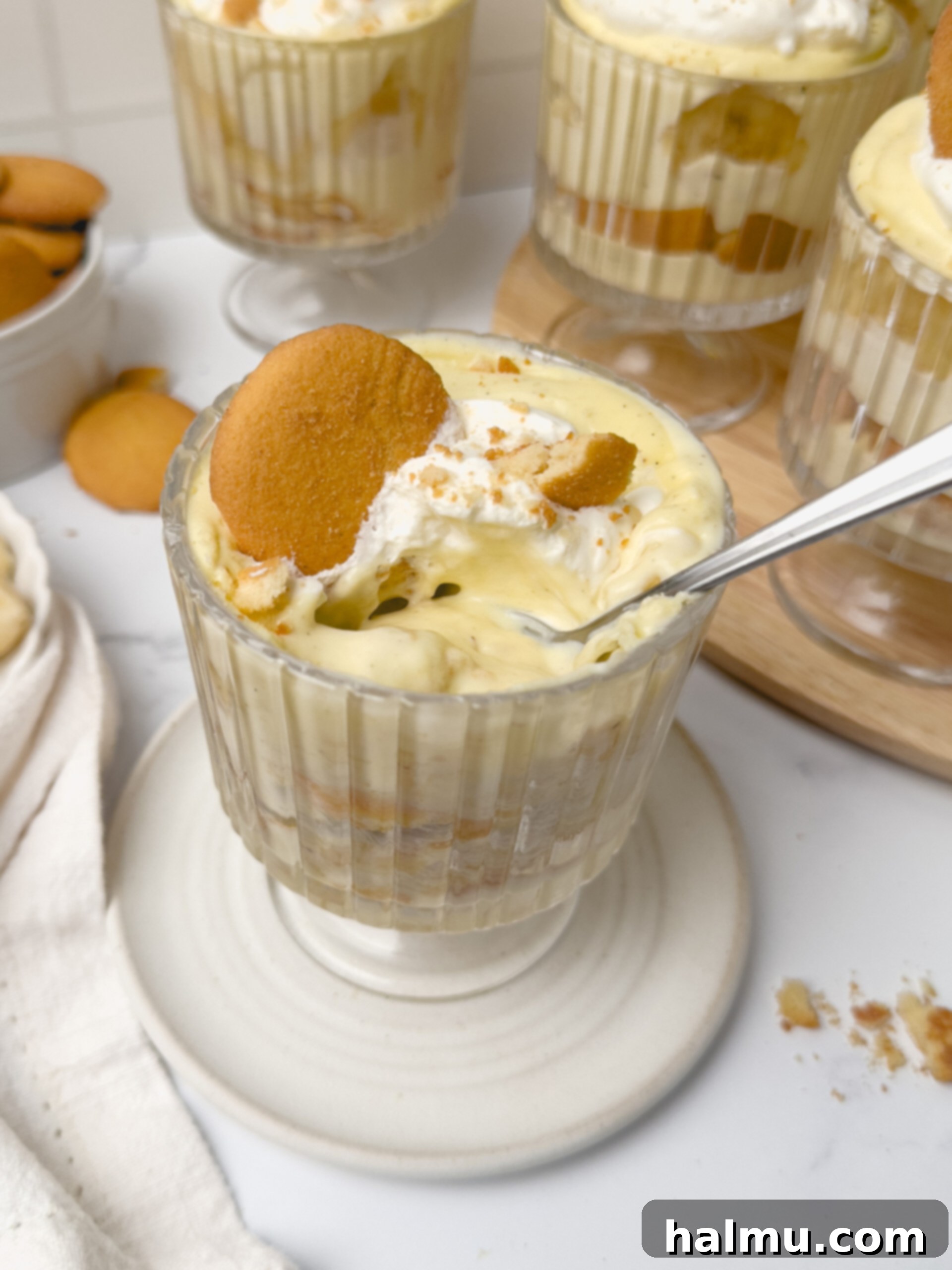 Various individual desserts, including banana pudding cups