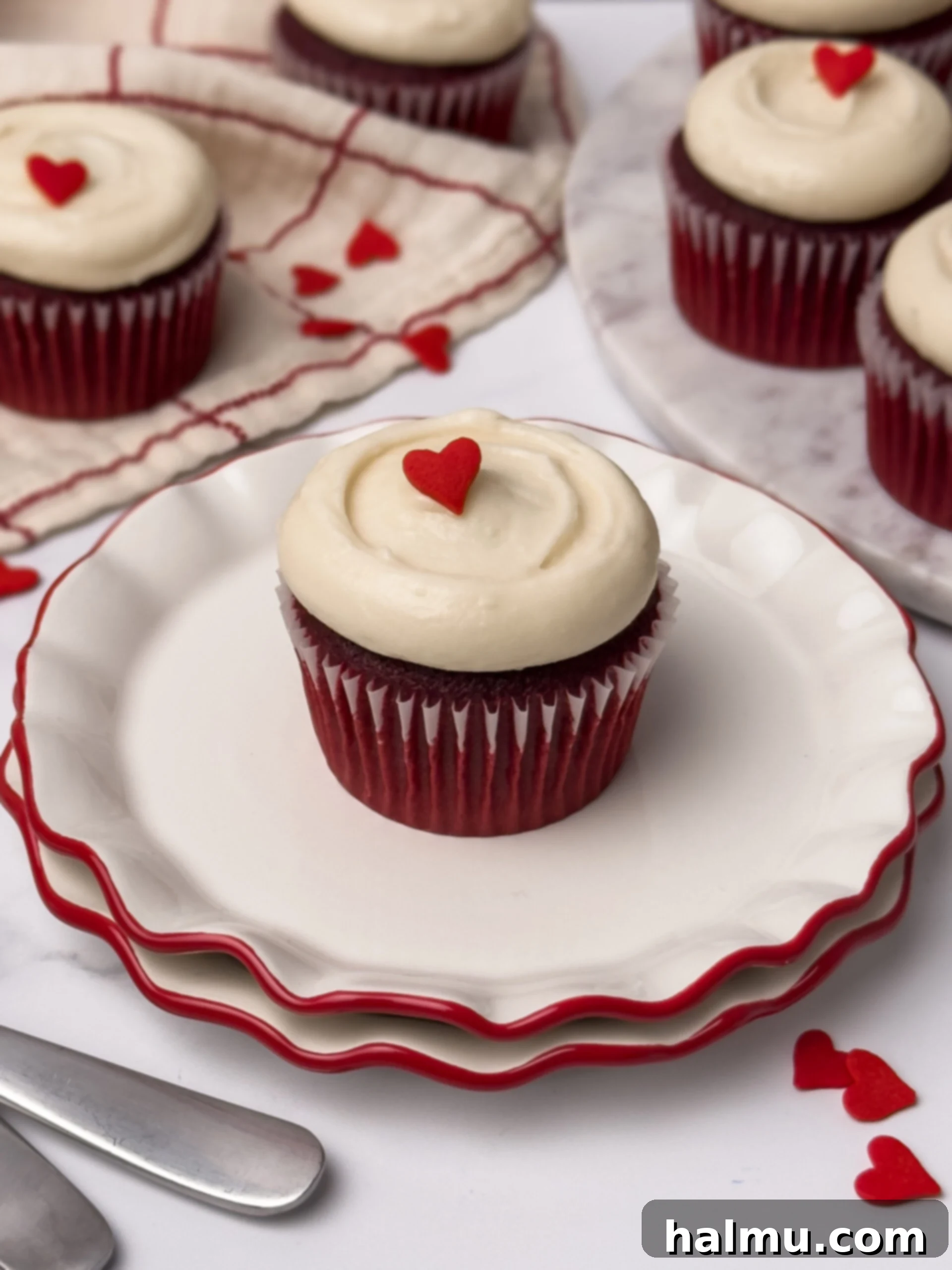 Delicious Red Velvet Cupcakes with Cream Cheese Frosting